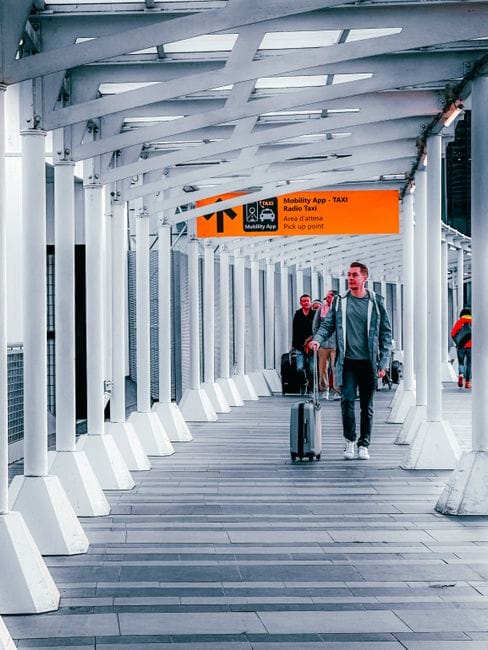 Bí kíp đặt địa chỉ xe đưa đón giao tận khách sạn tiết kiệm và nhanh chóng nhất