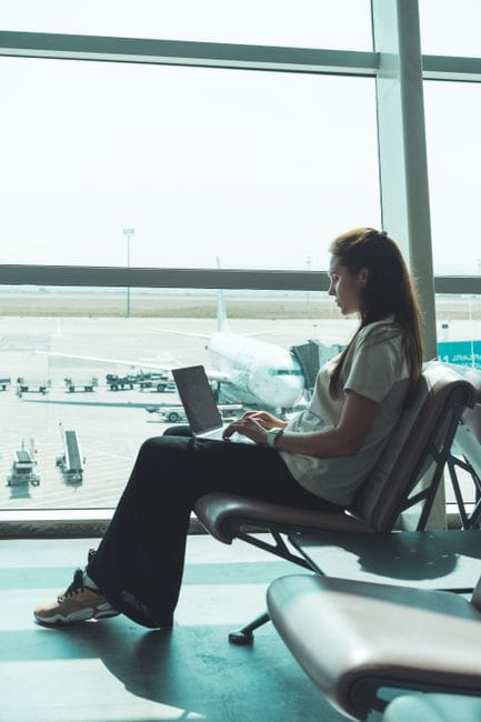 Bí quyết săn vé Vietjet giá rẻ và cách kiểm tra vé máy bay chuẩn xác nhất